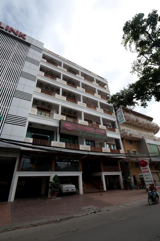 Circuit Hotel & Cafe - Nana Hotel Phnom Penh Luaran gambar