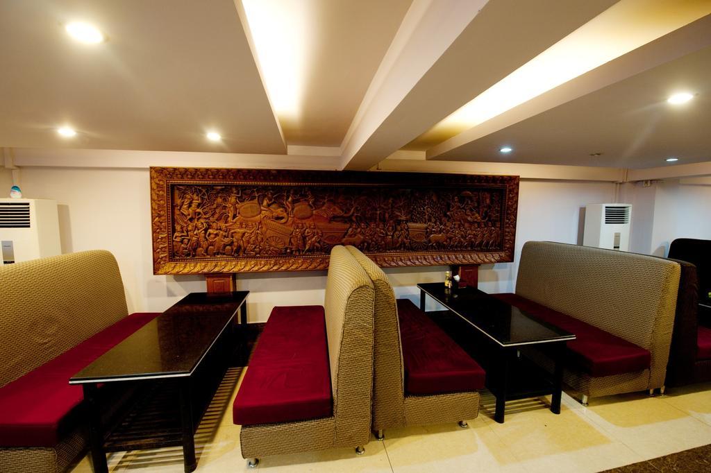 Circuit Hotel & Cafe - Nana Hotel Phnom Penh Luaran gambar